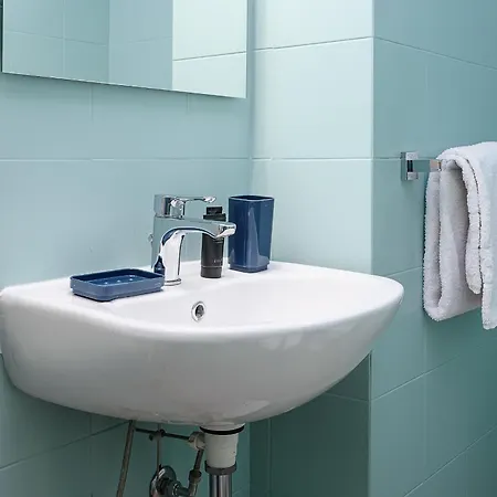 Apartment New One Bedroom Near Citta Studi