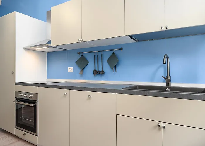 Apartamento Stylish One - Bedroom Near Studi - M4 Argonne Metro Stop *